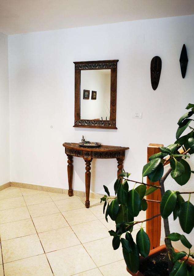 Casa Rustica Con Giardino Villa Caprino Veronese Exterior photo